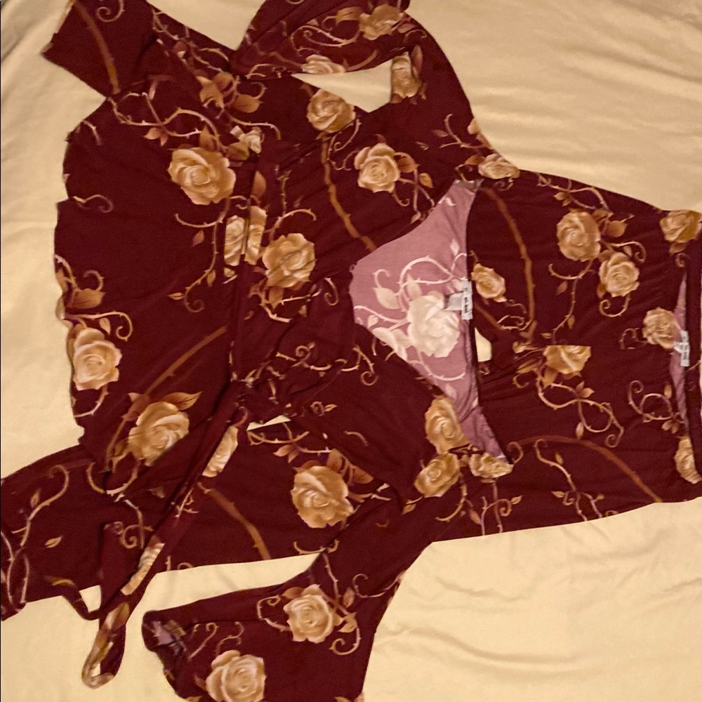 Plus size 2 pc burgundy and gold outfit 2x
